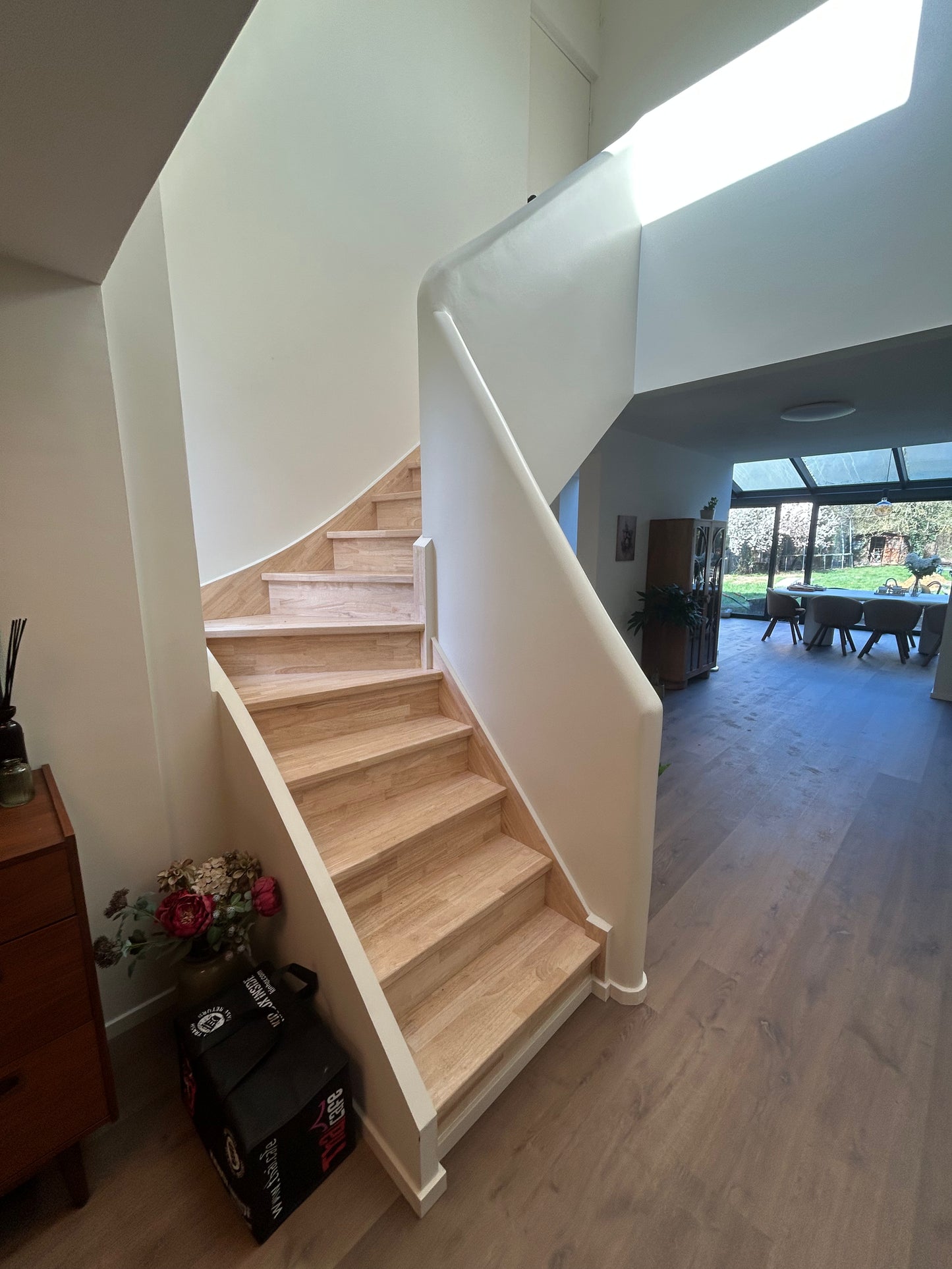 L'Escalier en bois d'hévéa : Neuve sur mesure